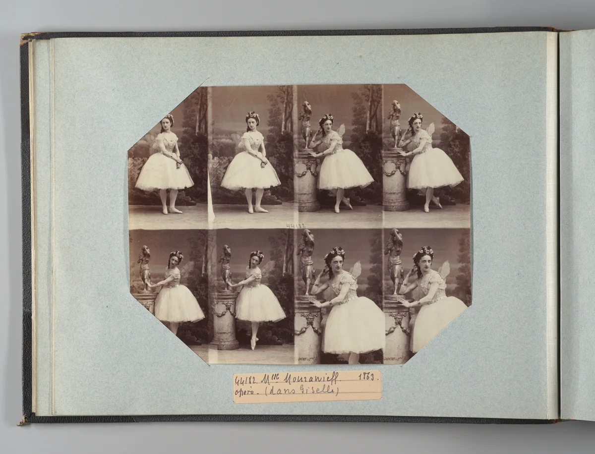 Mlle Mourawieff dans Gisèle by André Adolphe-Eugène Disdéri, photograph, 1863