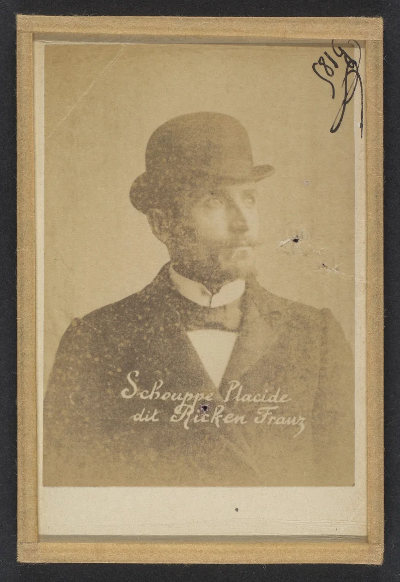 Schouppe. Placide. (dit Ricken, Franz). 35 ans, né à Dickenvenne (Belgique). Mécanicien. Vol. by Alphonse Bertillon, photograph, 1893