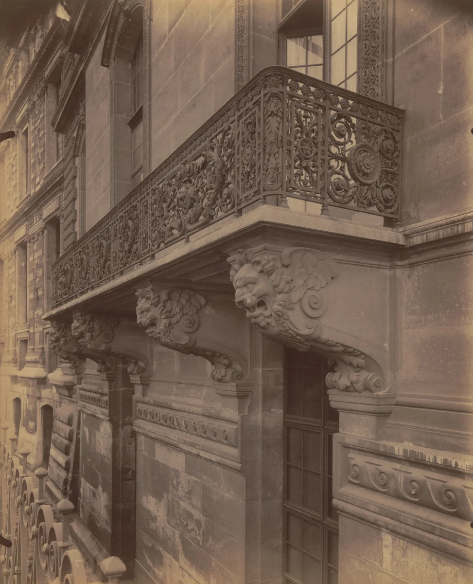 Balcon du Louvre by Eugène Atget, photograph, 1905