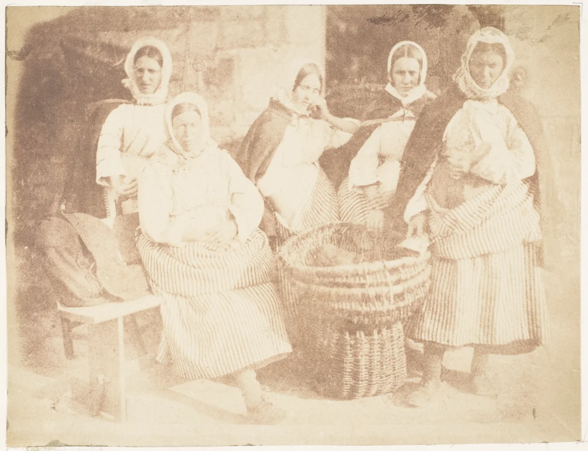Fisher Lassies by Hill and Adamson, photograph, 1843-1847