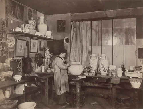 Atelier décoration by Eugène Atget, photograph, 1921