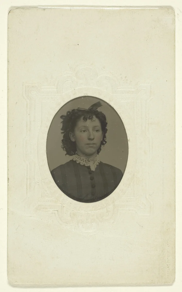 Portrait of Viola Mead by C. W. Mitchell, photograph, 1860-1899
