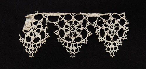 Bobbin Lace (Needlepoint Design) Edging of Points by Unknown, textile, 1500-1699