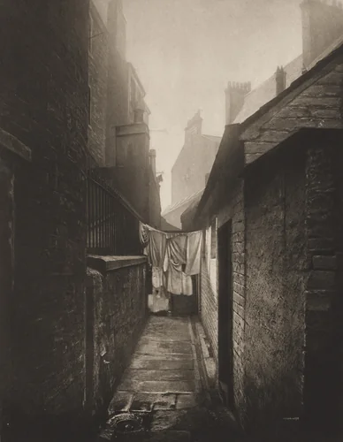 Close No. 11 Bridgegate by Thomas Annan, photograph, 1897