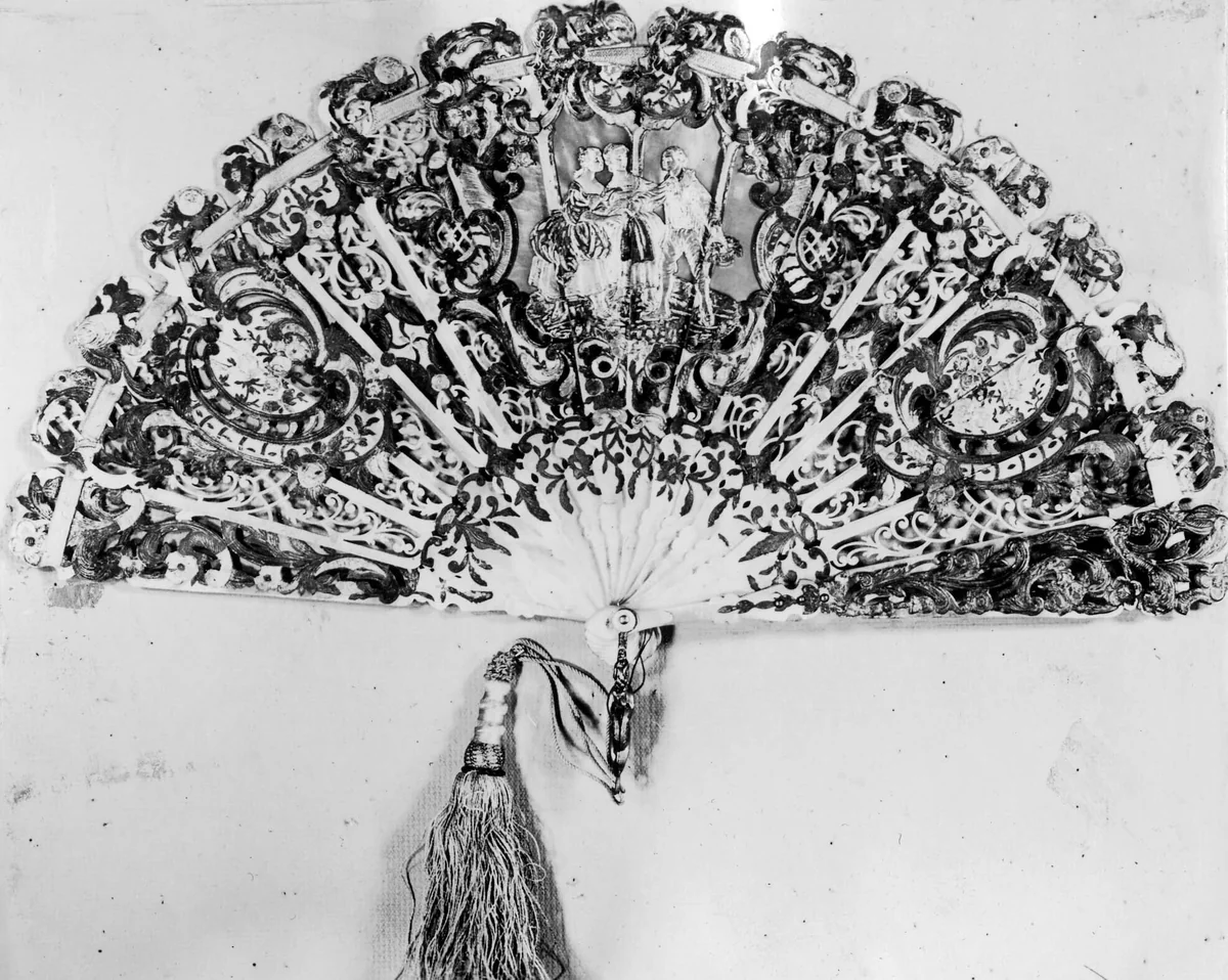 Fan by France, textile, 1801-1900