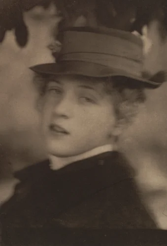 Portrait of Miss S.R. by Alfred Stieglitz, photograph, 1904