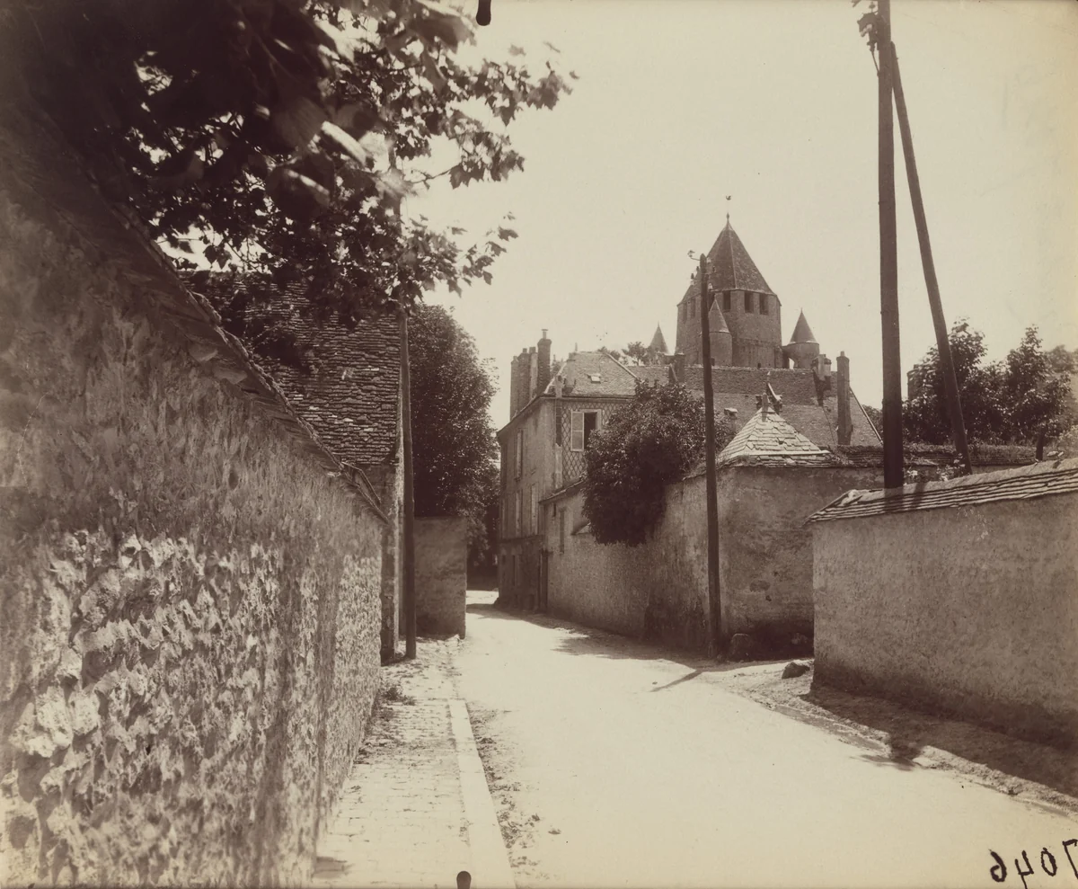 Provins, remparts by Eugène Atget, photograph, 1923