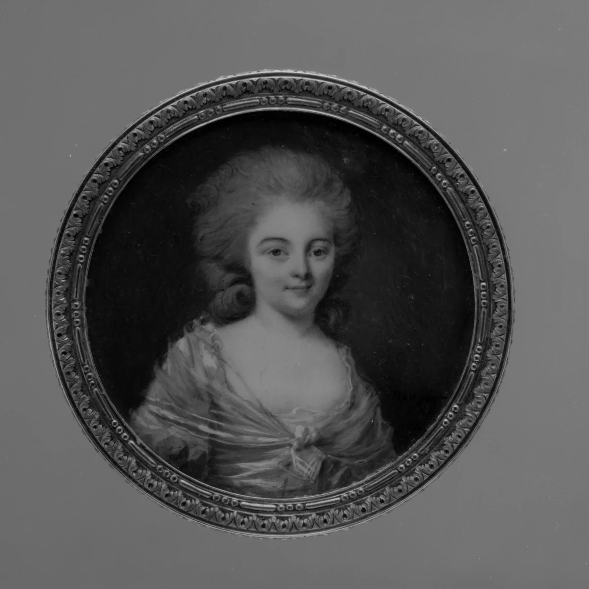 Box with portrait of a woman, said to be Madame Bailly by Pierre Rouvier, metalwork, 1775-1785