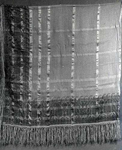 Shawl by France, textile, 1840-1860