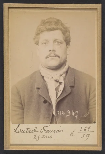 Loutrel. François. 37 ans, né à Paris XVlle. Journalier. Anarchiste. 1/3/94. by Alphonse Bertillon, photograph, 1894