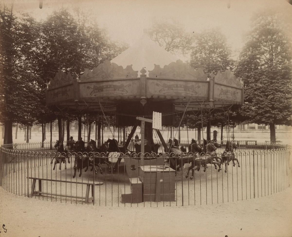 Tuileries, chevaux pur les enfants by Eugène Atget, photograph, 1911