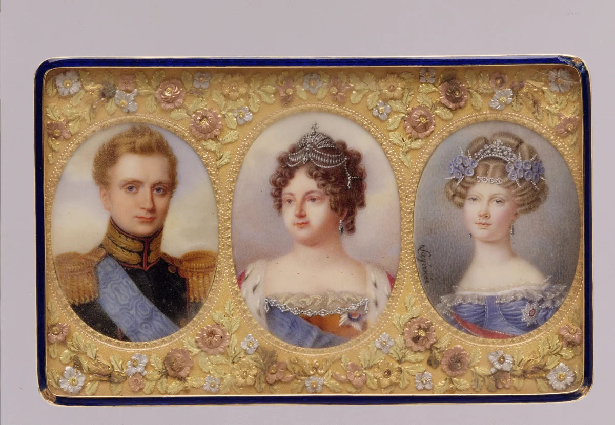 Snuffbox with portraits of Empress Maria Feodorovna, her Son Grand Duke Michael Pavlovich, and her daughter-in-law Elena Pavlovna by Anthelme-François Lagrenée, metalwork, 1818-1828