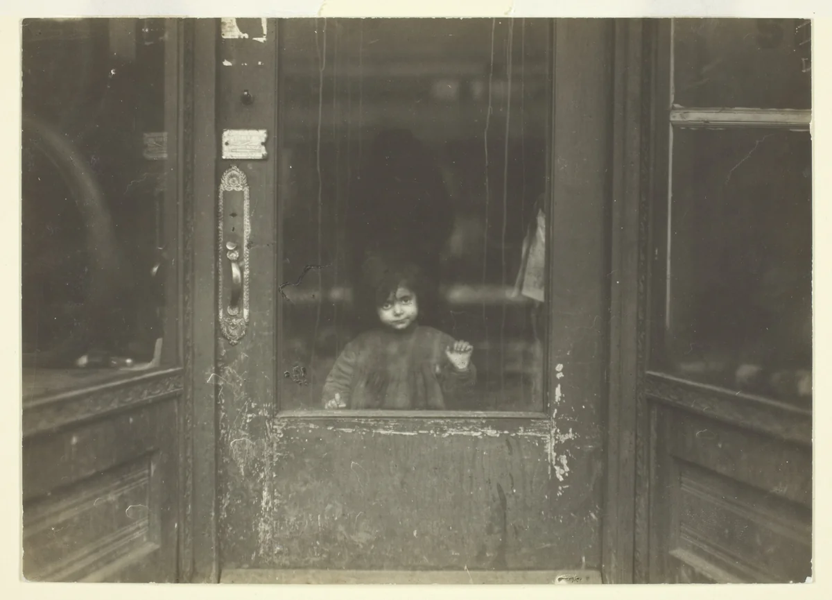 Chicago Slums by Lewis Wickes Hine, photograph, 1910