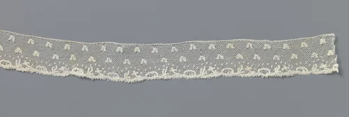 Strook kloskant met twee rijen omgekeerde v-vormige motiefjes by anonymous, other, 1840-1849