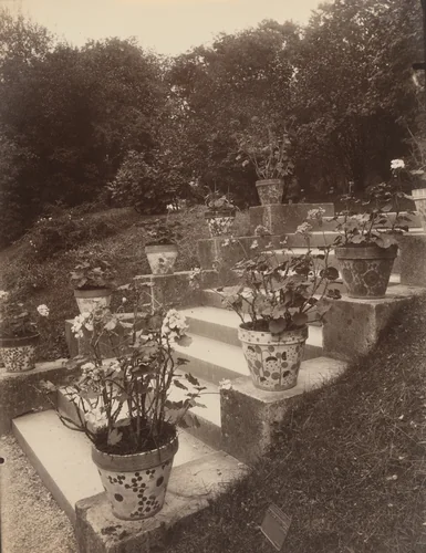 Bagatelle by Eugène Atget, photograph, 1923