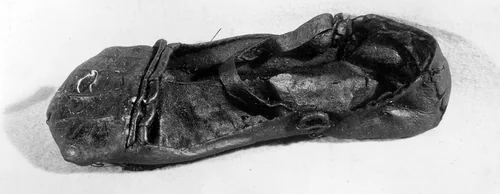 Child's Shoe by England, textile, 1501-1600