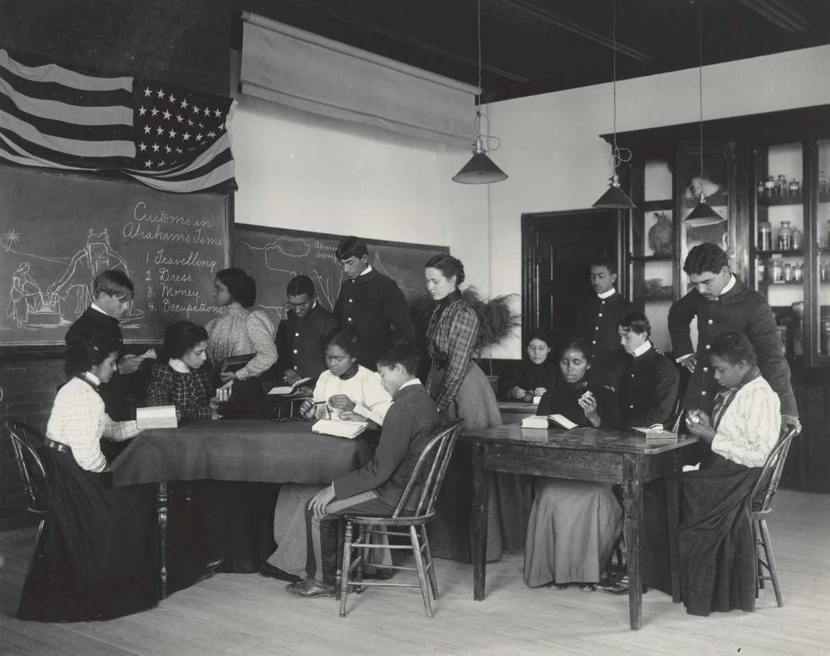 History. Class in Bible History. Juniors by Frances Benjamin Johnston, photograph, 1899