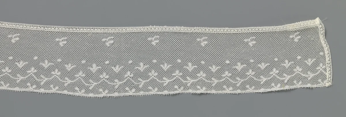 Strook kloskant met v-vormige bloempjes by anonymous, other, 1805-1825