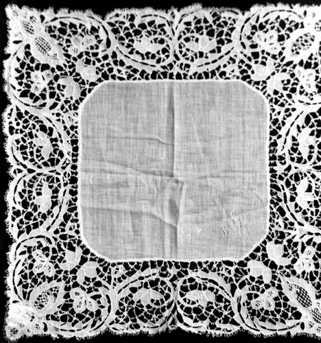 Handkerchief by Ireland Carrickmacross, textile, 1875-1900