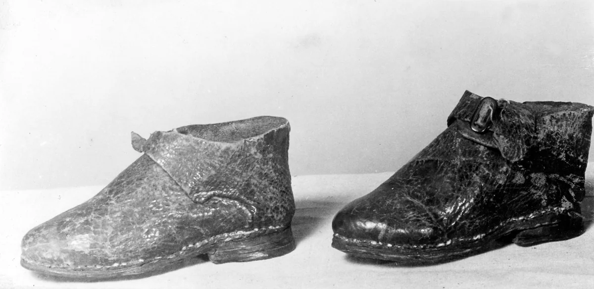 Doll's Shoes by England, textile, 1775-1825