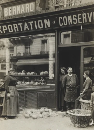 Bernard, Quartier des Halles 6, rue de la Réale, Photo du Palais-Royal, Paris by Unidentified Photographer, photograph, 1905