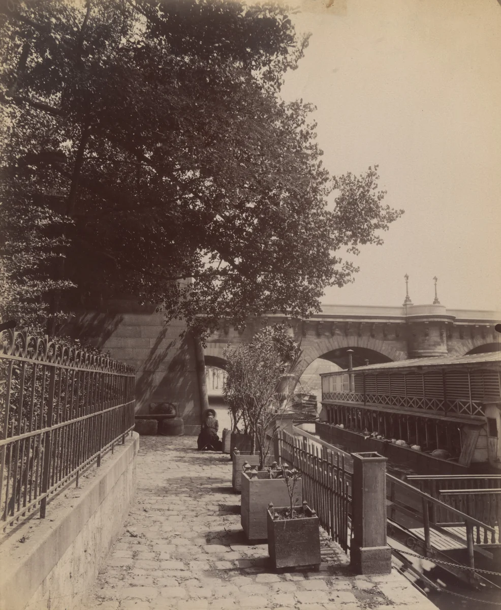 Terre-plein du Pont Neuf by Eugène Atget, photograph, 1910