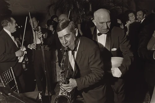 The Metropolitan Museum of Art, New York City by Larry Fink, photograph, 1970