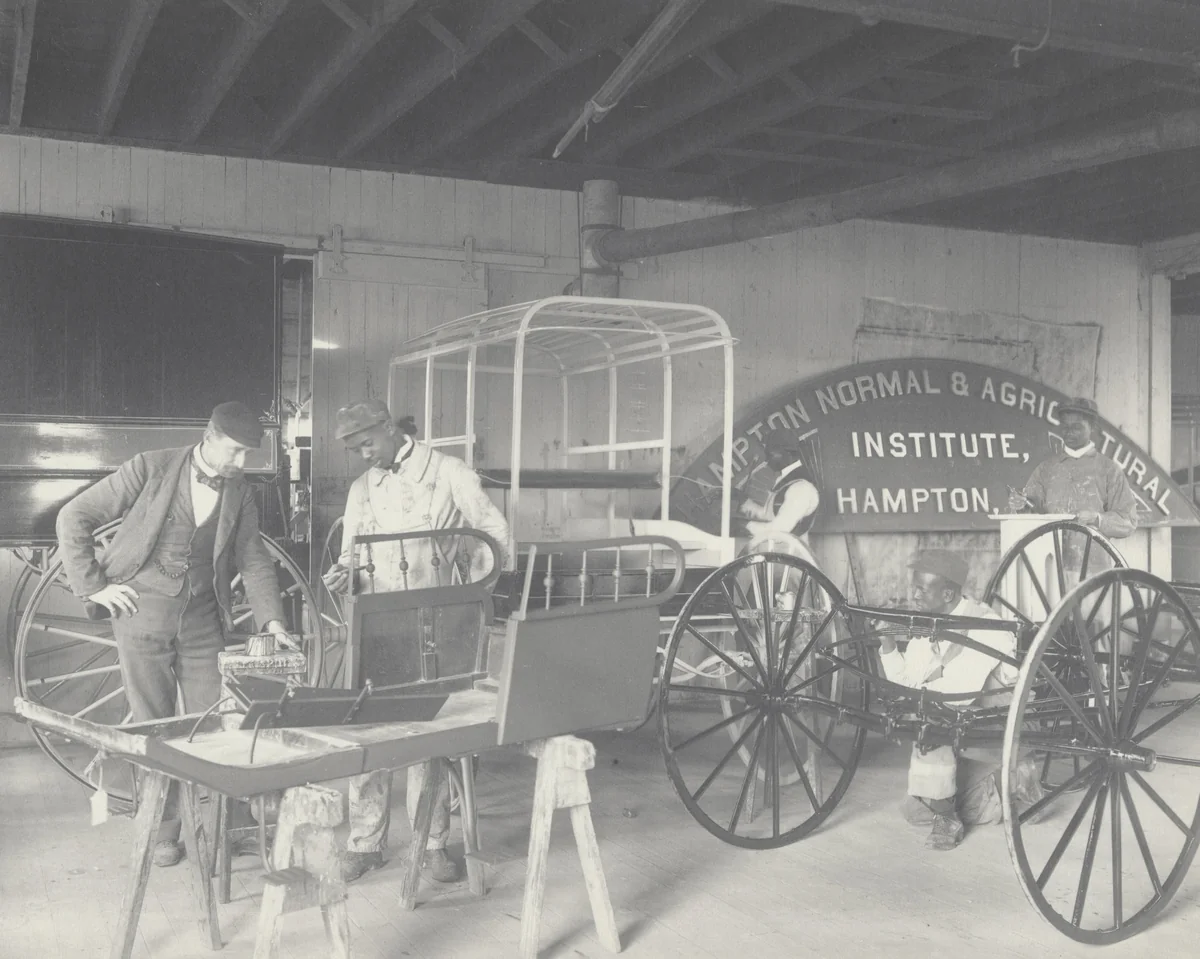 A lesson in painting by Frances Benjamin Johnston, photograph, 1899