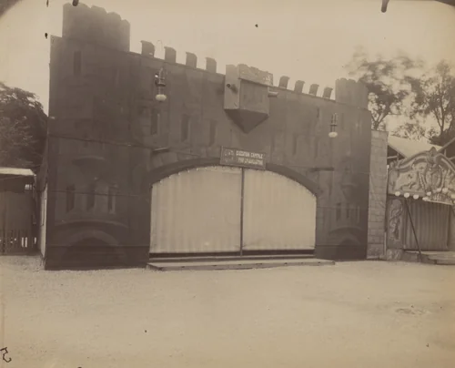 Fête des Invalides by Eugène Atget, photograph, 1914