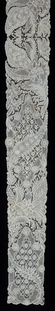 Pair of Lappets (Joined) by Belgium, Flanders, Brussels, other, 1720-1729