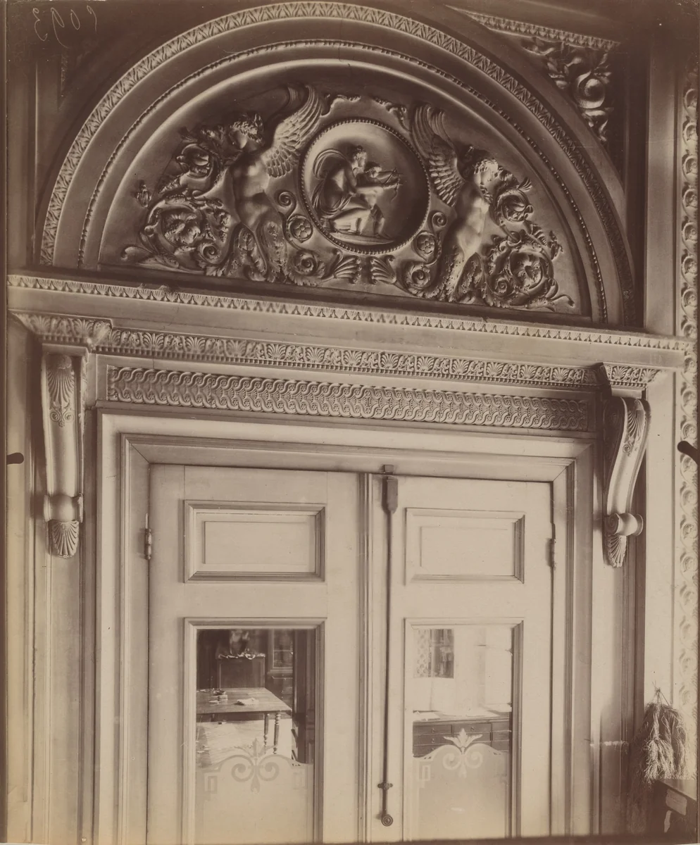 Hôtel Gouthières, 6 rue Pierre Bulet by Eugène Atget, photograph, 1905