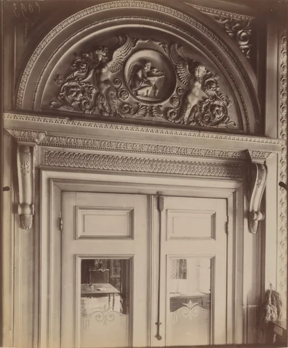 Hôtel Gouthières, 6 rue Pierre Bulet by Eugène Atget, photograph, 1905