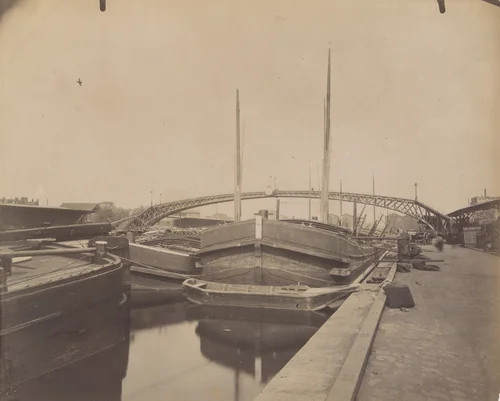Bassin de la Villette. Quai de la Loire by Eugène Atget, photograph, 1914