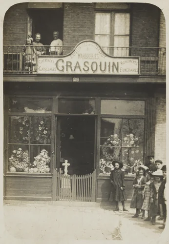 Marbreries Crasquin, Papiers “Lamy“ à Courbevoie, Béthune by Unidentified Photographer, photograph, 1907