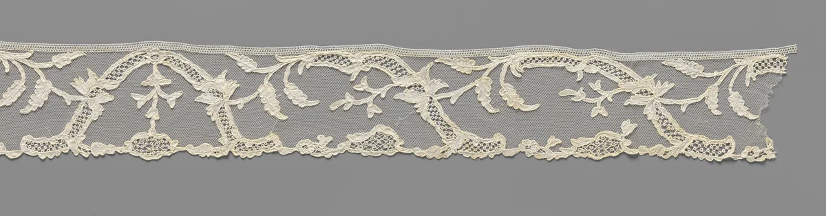 Strook naaldkant met symmetrisch patroon van s-vormige sierbanden en irissen by anonymous, other, 1760-1770