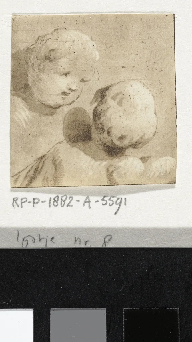 Twee hoofdjes van kinderen of putti by Leendert Brasser, print, 1727-1793