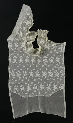 Guimpe kantborduurwerk op machinale tule met rozen en sterren by anonymous, textile, 1900-1909