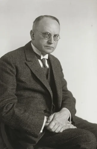 Town Councillor (Social Democrat) [Johannes Meerfeld] by August Sander, photograph, 1928