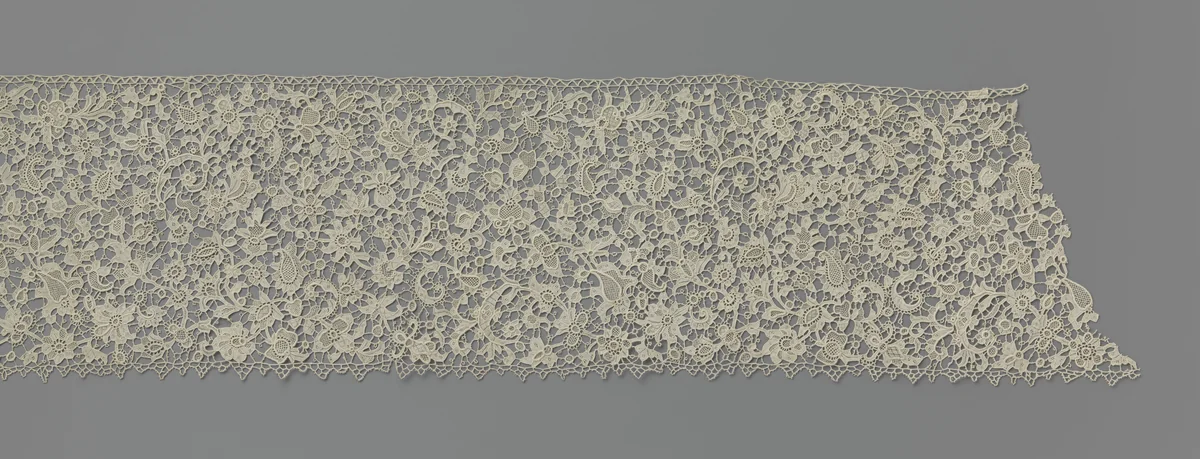 Strook naaldkant met veermotief by anonymous, other, 1875-1910