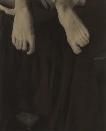 Georgia O'Keeffe—Feet by Alfred Stieglitz, photograph, 1918