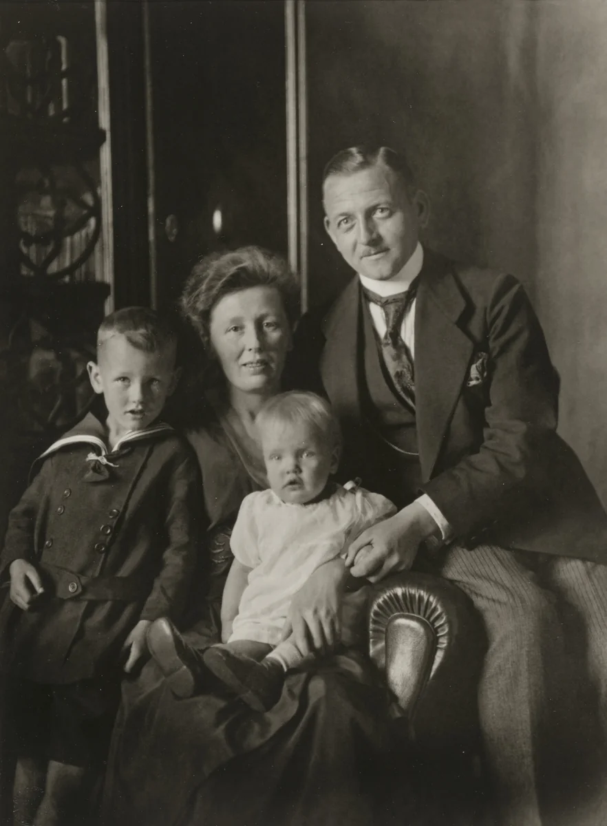 Middle-class Family by August Sander, photograph, 1924