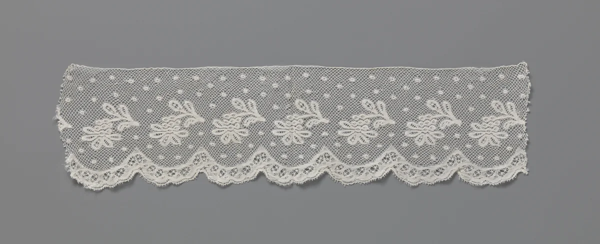 Strook kloskant met kromme takjes by anonymous, other, 1875-1899