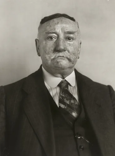Bartender by August Sander, photograph, 1928