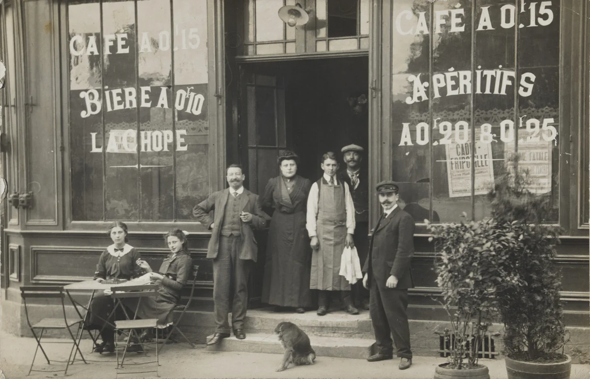 Café - bière - apéritifs, Amiens by Unidentified Photographer, photograph, 1905