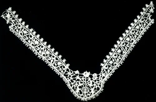 Collar (Made from a Border) by Italy, textile, 1590-1610
