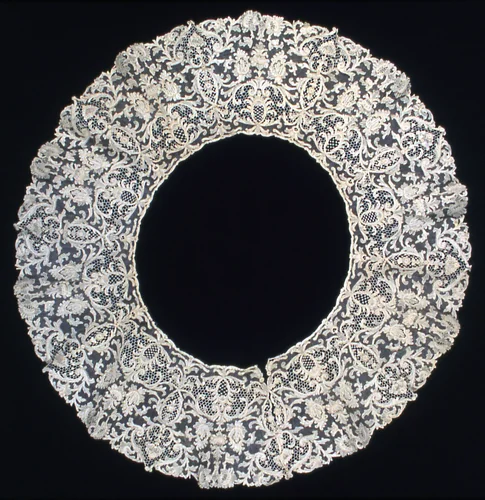 Bertha, Dressfront, and Jacket Collar by Burano School of Lace, textile, 1895-1905