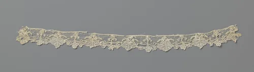 Strook naaldkant met klimopblaadjes by anonymous, other, 1850