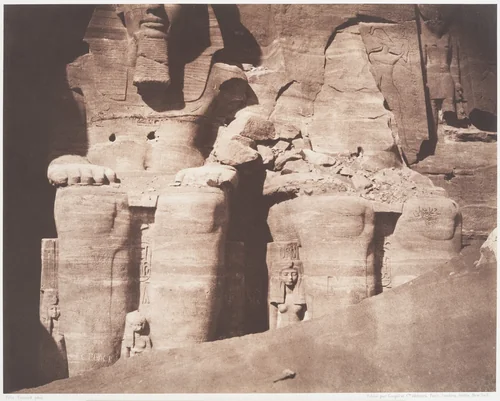 Abo-Sembil, Grand Spéos, Statues Colossales vues de Face (Parte Inférieure) by Félix Teynard, photograph, 1851-1852