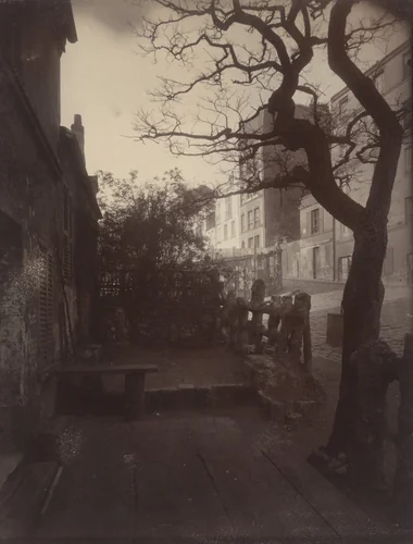 Coin, rue des Saules et Saint-Vincent, cabaret du Lapin Agile, 18e by Eugène Atget, photograph, 1925