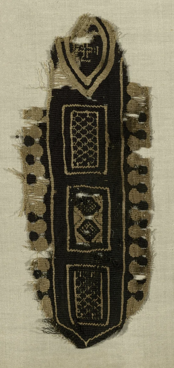 Border by Egypt, textile, 401-500
